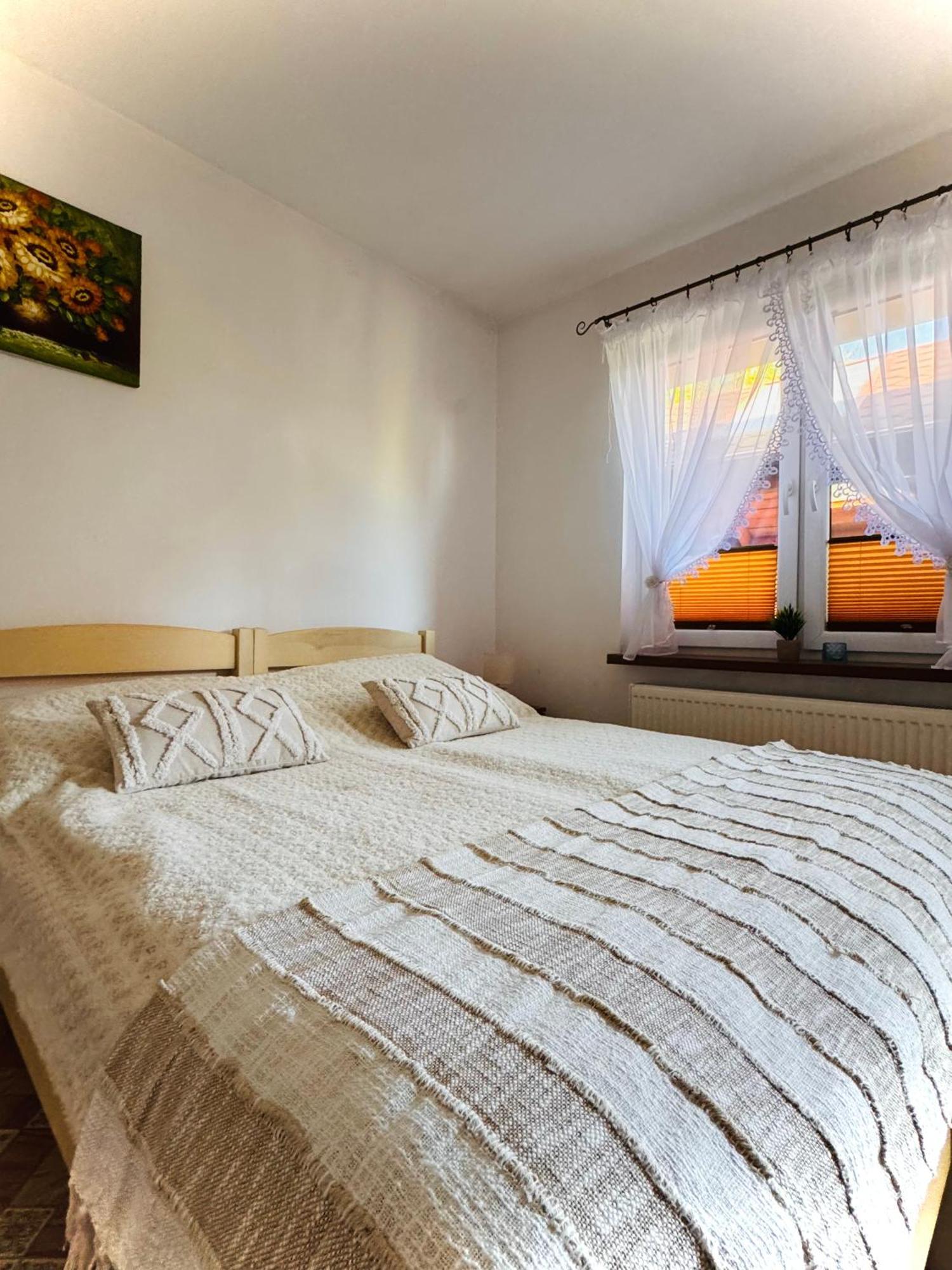 Pokoje Goscinne U Sary Ujście-Darłowskie Dış mekan fotoğraf